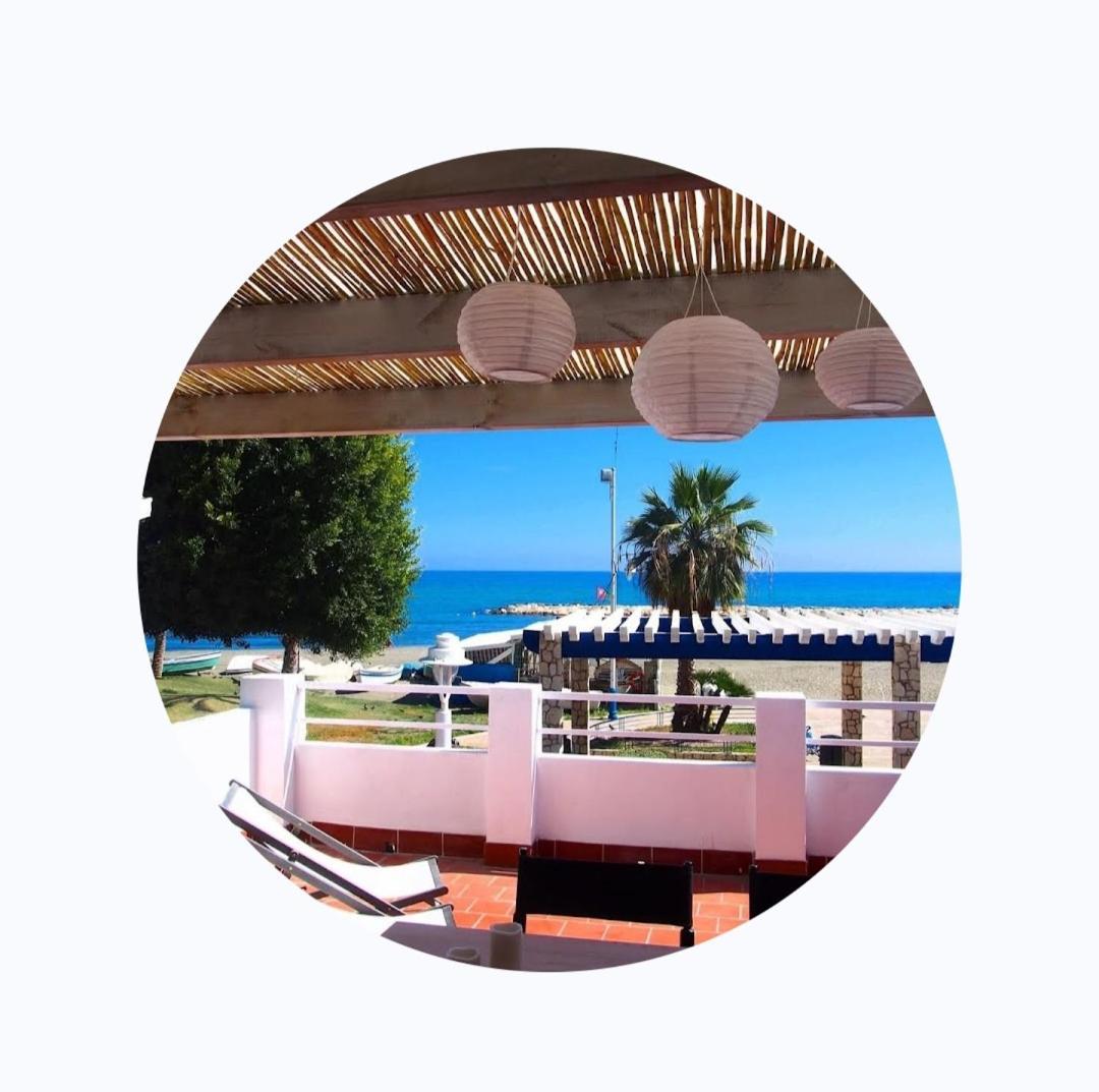 Playa 45, First Line Beach House Малага Екстериор снимка